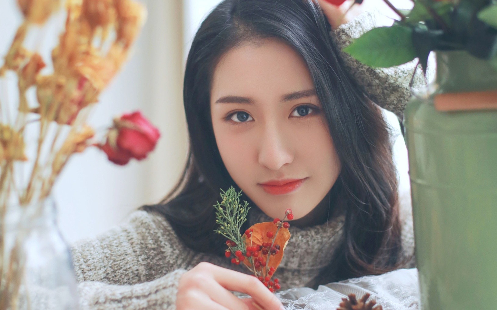 气质养眼的美女居家治愈系高清写真